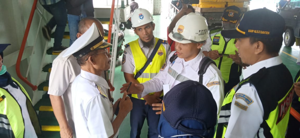 KEMENHUB UJI PETIK KAPAL ANGKUTAN LAUT LEBARAN 2019 DI PELABUHAN MERAK BANTEN