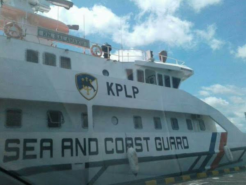 KEMENHUB KERAHKAN KAPAL PATROLI KN. SALAWAKU EVAKUASI KORBAN BENCANA BANJIR MOROWALI