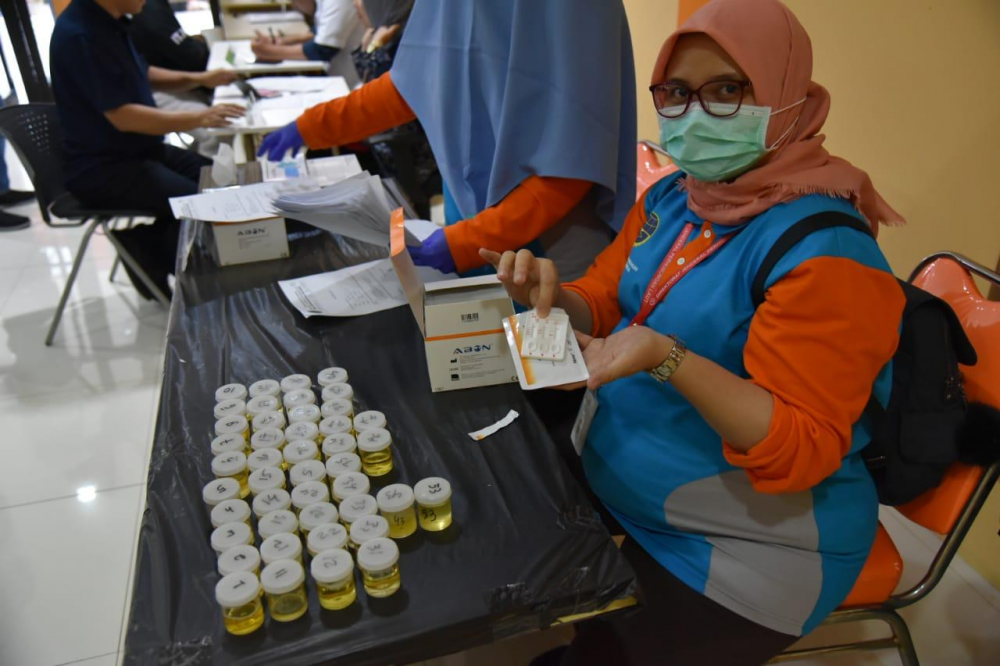 CEGAH PEREDARAN NARKOTIKA ATAU PSIKOTROPIKA, BKKP CEK URINE PEGAWAI KEMENHUB