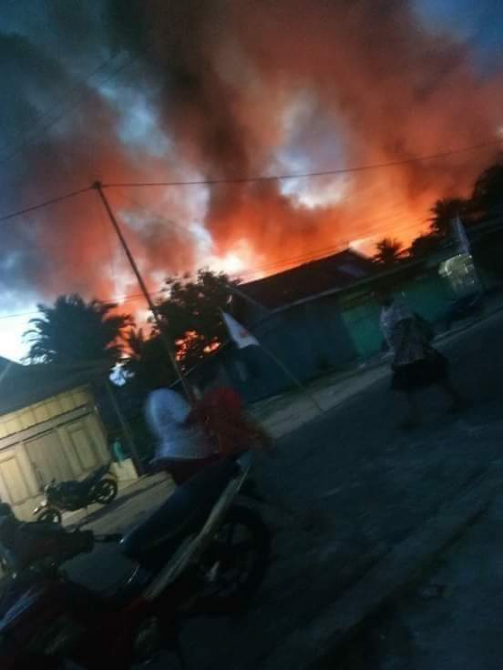 KEMENHUB KIRIMKAN KAPAL NEGARA ANGKUT BANTUAN KEMANUSIAAN UNTUK KORBAN KEBAKARAN DI PAPUA