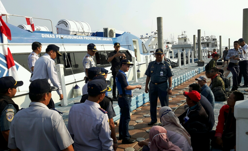 CEK ASPEK KESELAMATAN PELAYARAN KAPAL TRADISIONAL, KSOP MUARA ANGKE SIDAK KE PELABUHAN KALIADEM