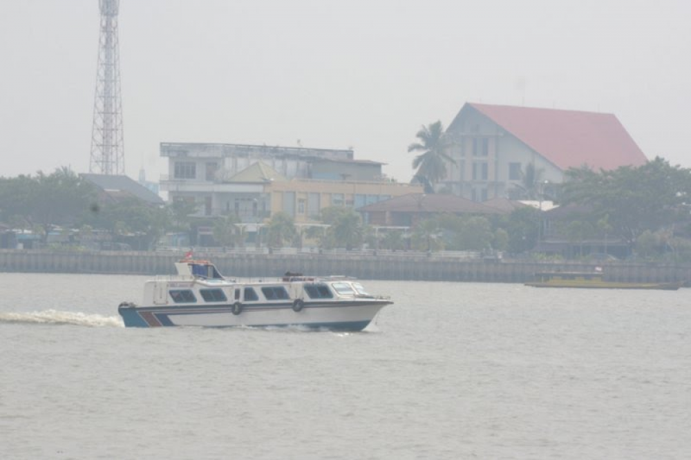 KEMENHUB IMBAU NAKHODA KAPAL WASPADAI KABUT ASAP KARHUTLA DI WILAYAH SUMATERA DAN KALIMANTAN