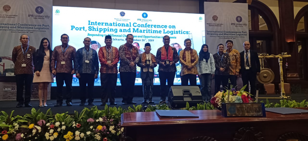 INILAH LANGKAH KONKRET PEMERINTAH DALAM MENINGKATKAN PEREKONOMIAN NASIONAL MELALUI TRANSPORASI LAUT