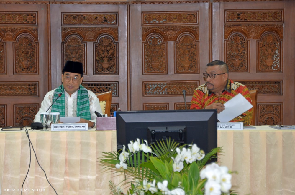 MENHUB TEMUI GUBERNUR DAN BUPATI SE-PROVINSI MALUKU BAHAS PERCEPATAN PEMBANGUNAN INFRASTRUKTUR TRANSPORT