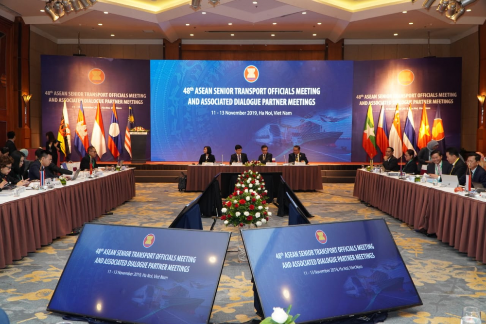 TINGKATKAN KERJASAMA DAN INTEGRASI TRANSPORTASI ANTAR NEGARA, INDONESIA HADIRI FORUM ASEAN STOM KE 48 DA