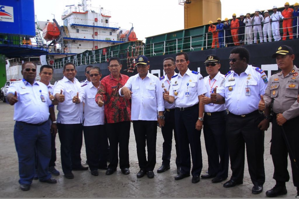 MENHUB PASTIKAN ANGKUTAN NATAL DI MANOKWARI BERJALAN BAIK 21/12/2017