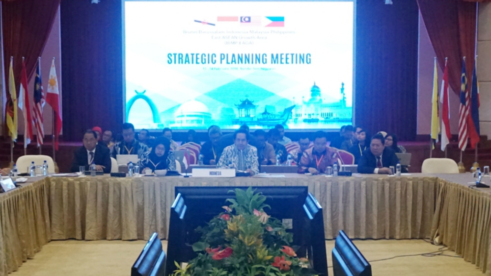 INDONESIA AKTIF JALIN KERJASAMA REGIONAL TRANSPORTASI GUNA MENDUKUNG TERWUJUDNYA MASYARAKAT EKONOMI ASEA