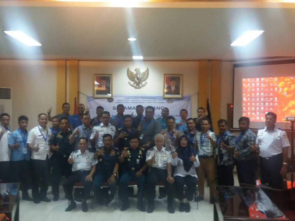 SYAHBANDAR UTAMA MAKASSAR PENTINGNYA PENANGANAN BONGKAR MUAT BARANG BERBAHAYA DI PELABUHAN