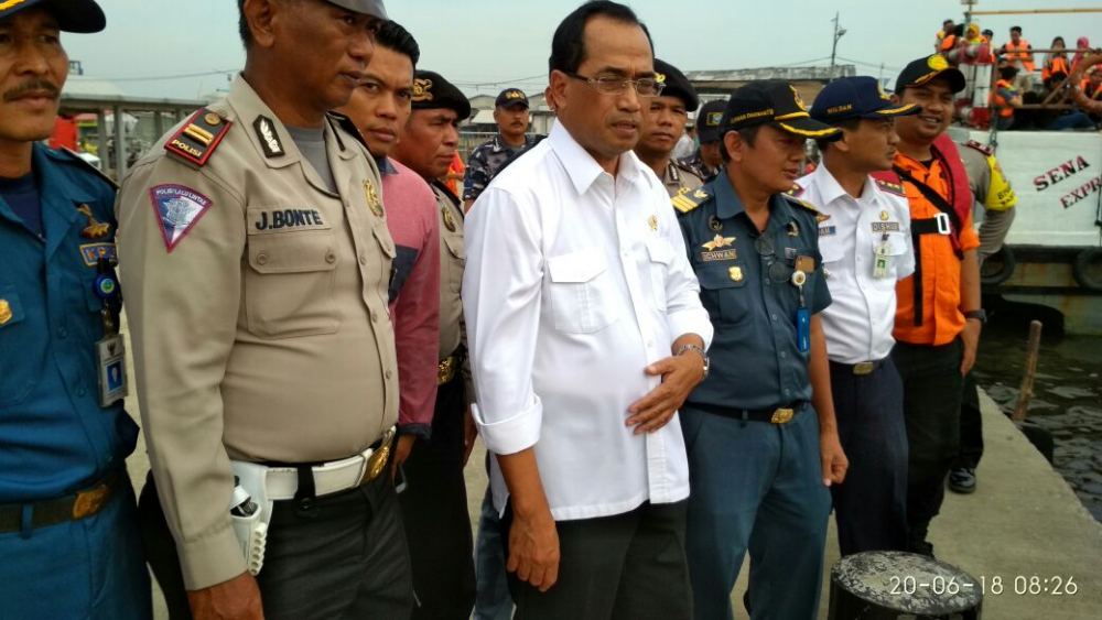 SIDAK KE PELABUHAN MUARA ANGKE, MENHUB HIMBAU SEMUA PELABUHAN DI INDONESIA LAKSANAKAN KETENTUAN BERLAYAR