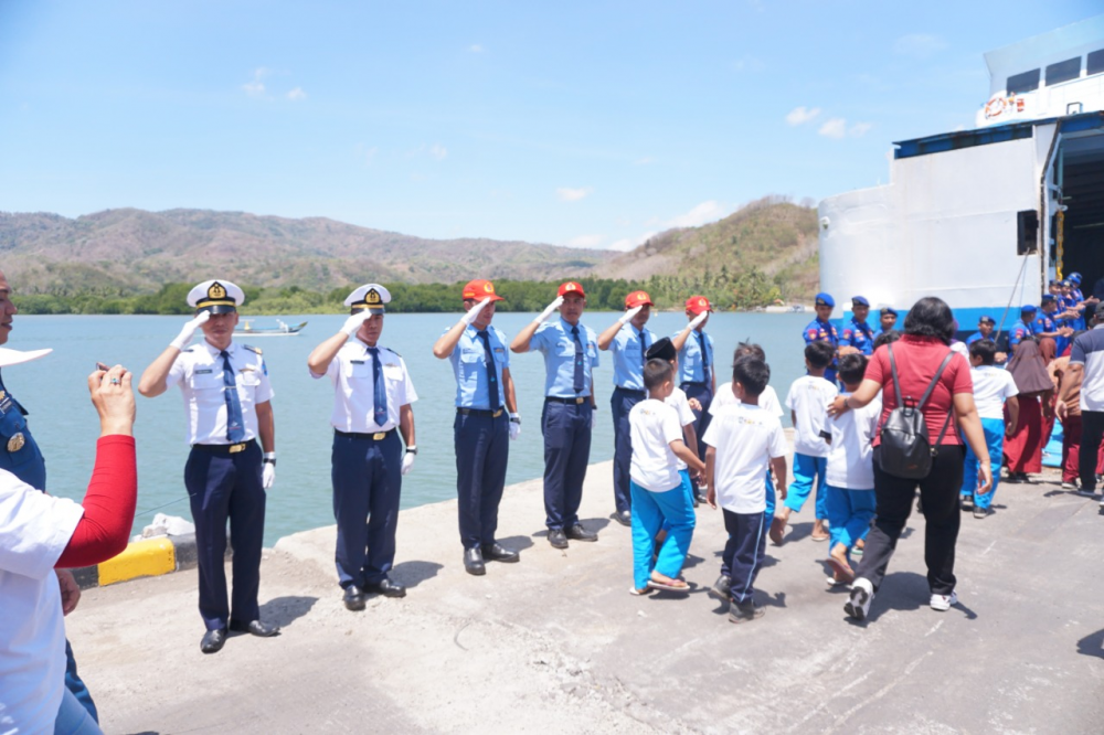 SAMBUT HARHUBNAS 2018, KEMENHUB GELAR PROGRAM TRAUMA HEALING MASYARAKAT LOMBOK PASCA GEMPA BUMI