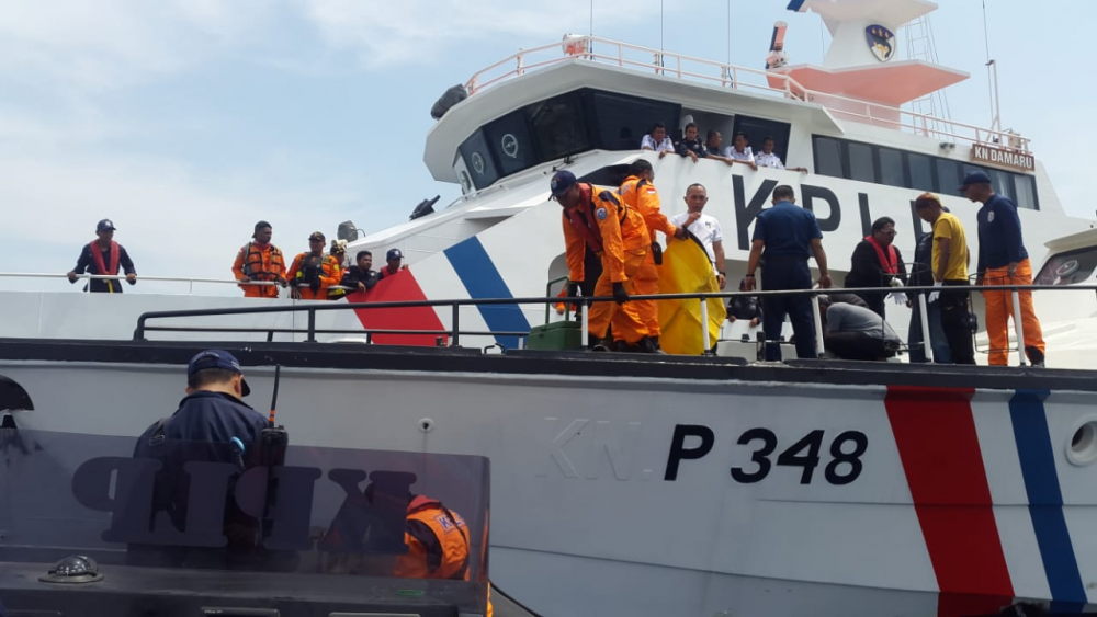 KAPAL PATROLI KEMENHUB DIKERAHKAN BANTU PENCARIAN PESAWAT LION AIR JT 610 YANG HILANG KONTAK