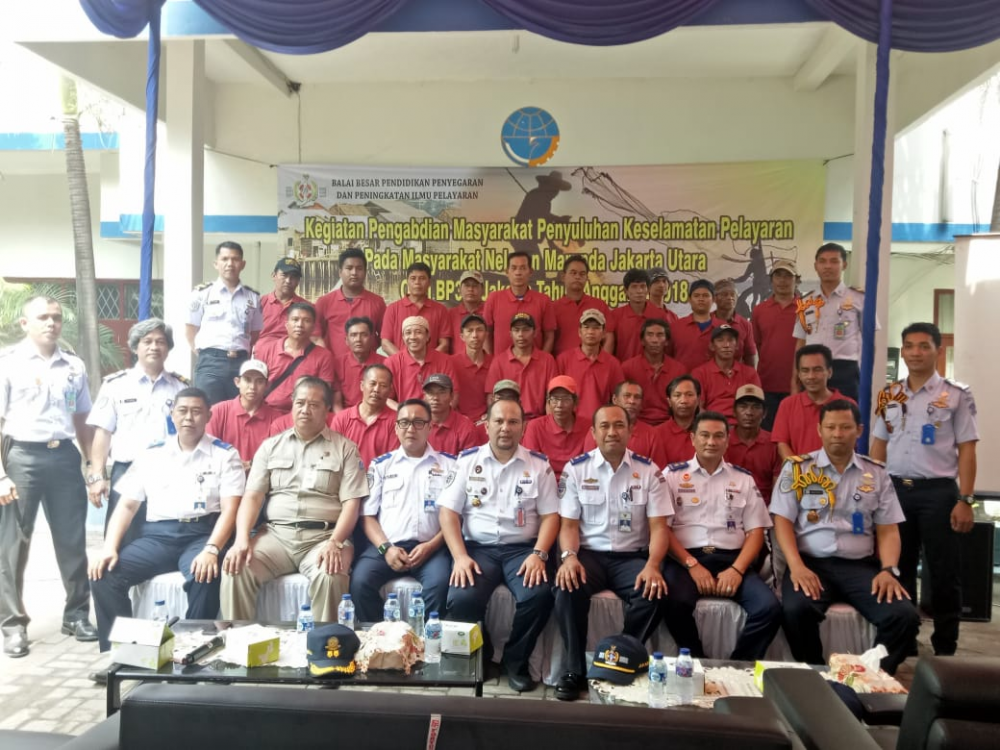 TINGKATKAN WAWASAN NELAYAN DI MARUNDA, KEMENHUB BERIKAN PENYULUHAN KESELAMATAN PELAYARAN