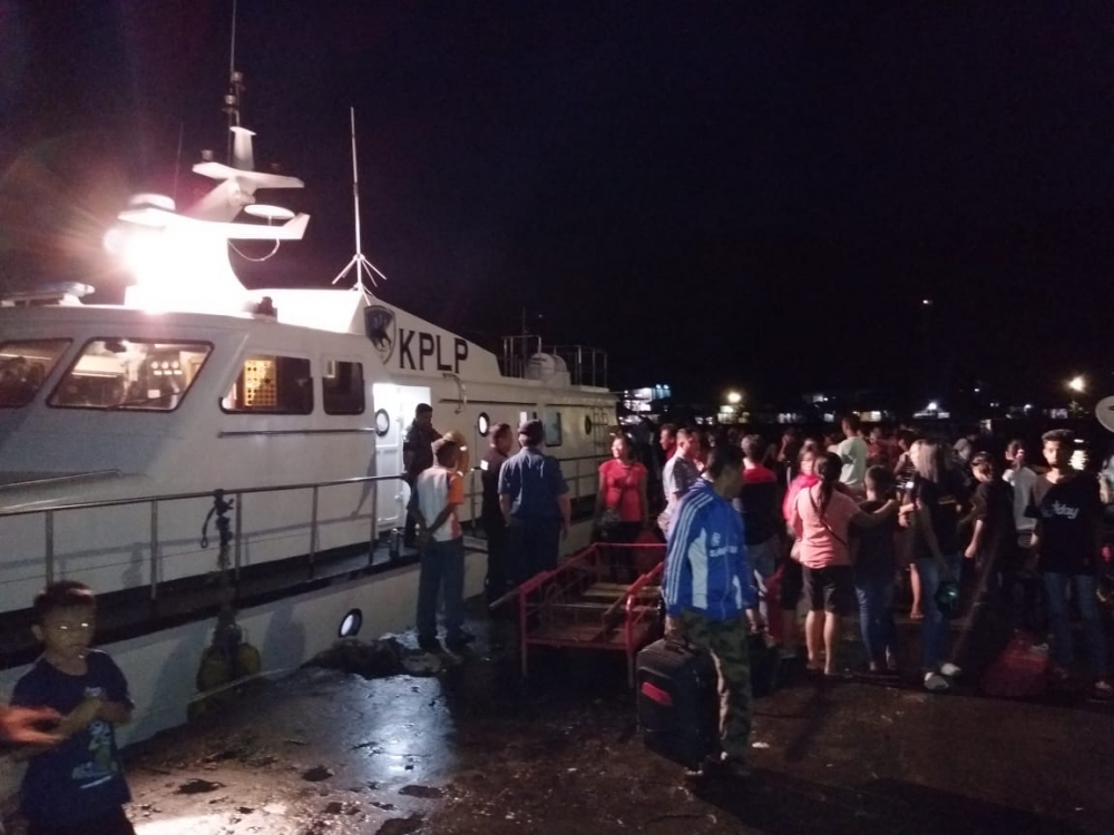 UPP TAHUNA KERAHKAN KAPAL PATROLI ANGKUT RATUSAN PELAJAR KEMBALI KE TAHUNA