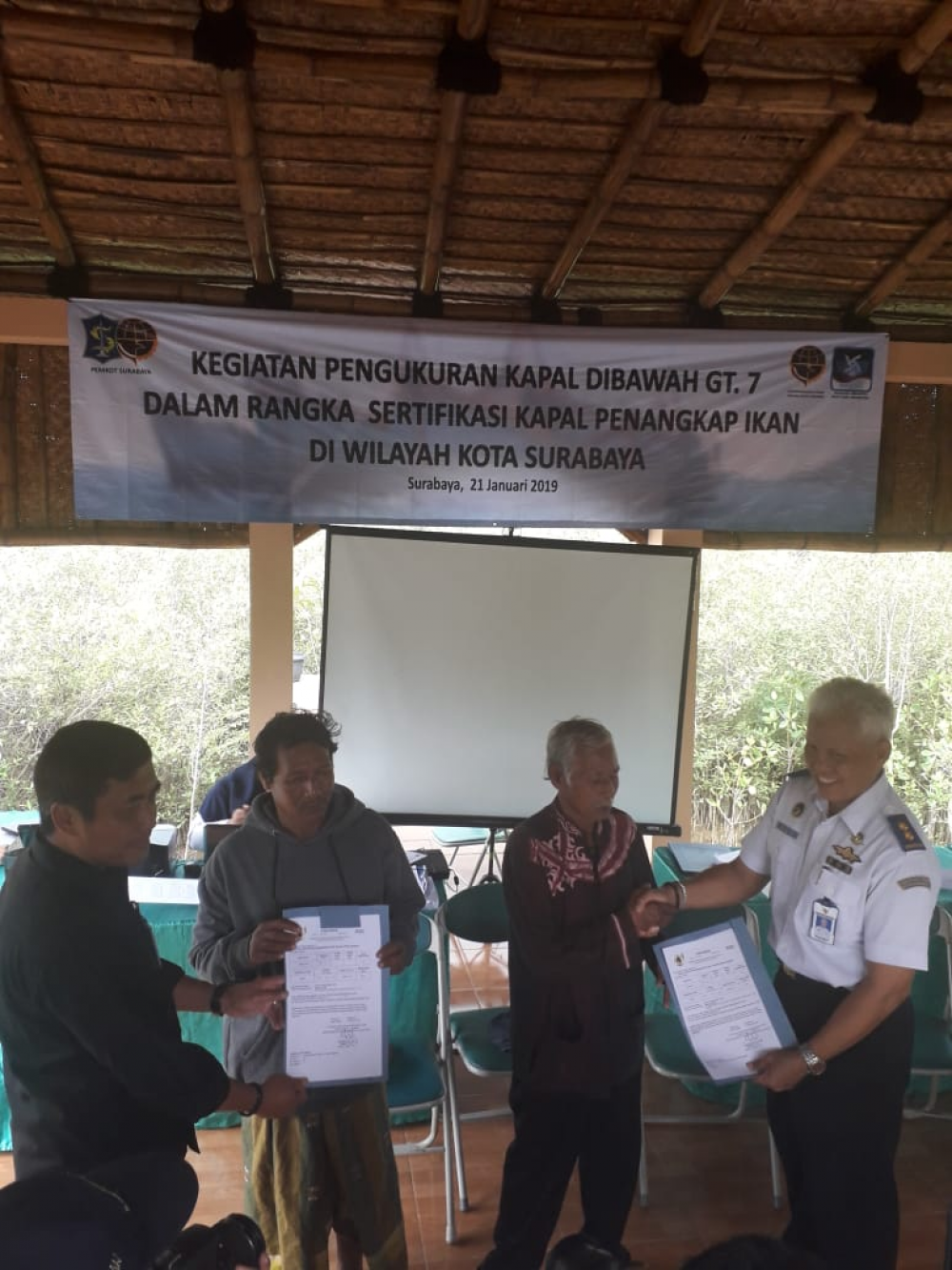 KEMENTERIAN PERHUBUNGAN OPTIMIS SELESAIKAN PENGURUSAN PAS KECIL GRATIS BAGI KAPAL NELAYAN SURABAYA DI TA
