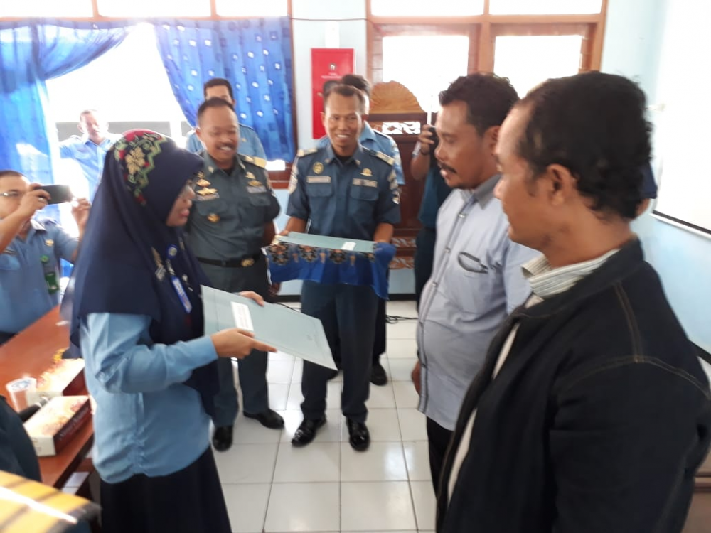 KEMENHUB TELAH TERBITKAN 325 PAS KECIL KAPAL DI BAWAH GT 7 UNTUK WILAYAH KERJA KSOP PROBOLINGGO