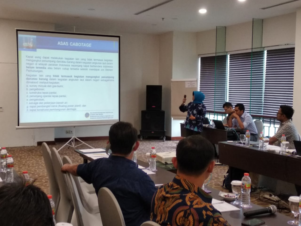PERANAN AZAS CABOTAGE DALAM MENJAGA KEDAULATAN NEGARA REPUBLIK INDONESIA
