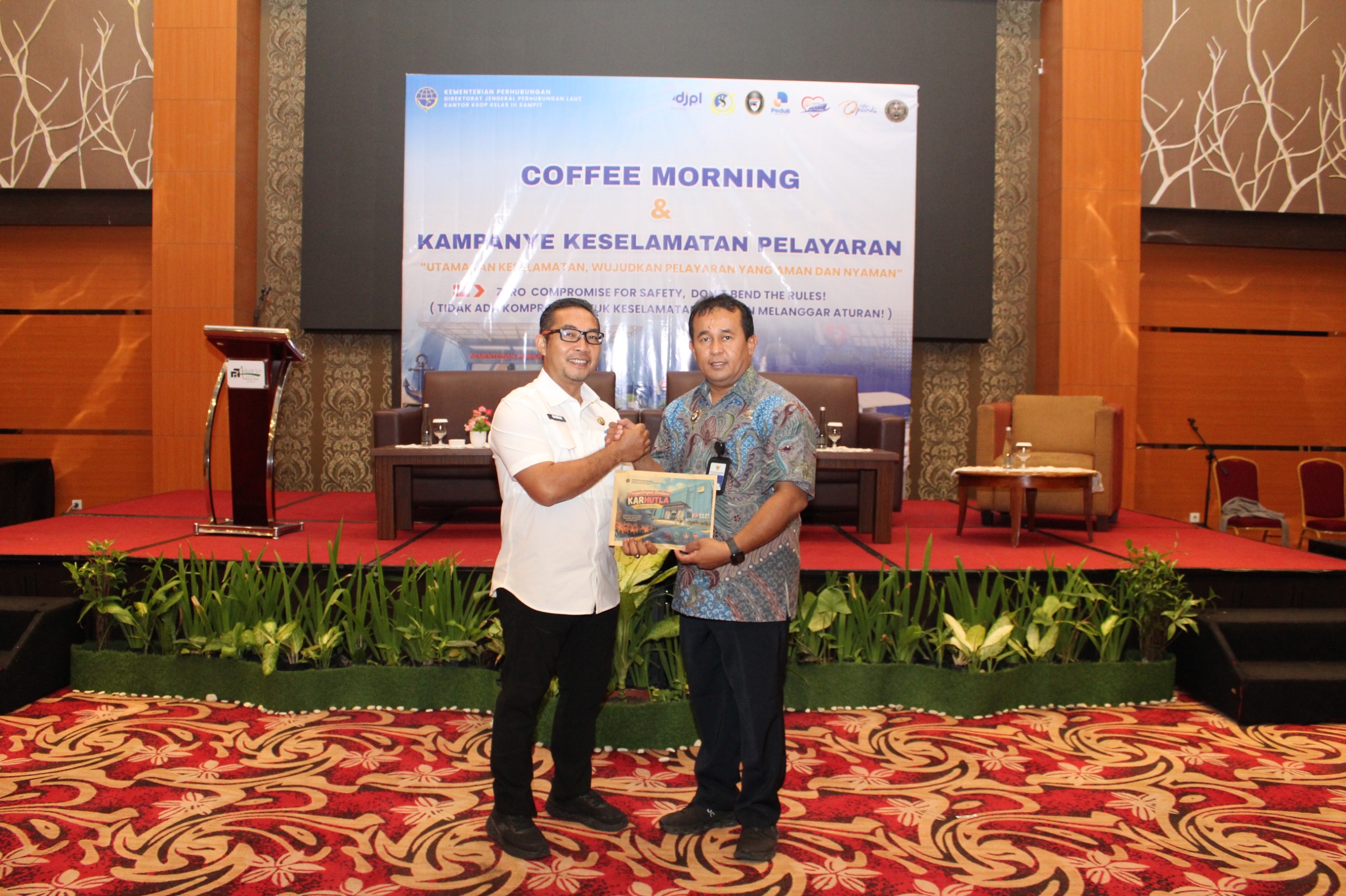 Usung Zero Compromise for Safety, Don’t Bend the Rules!, KSOP Sampit sosialisasikan Keselamatan Pelayaran