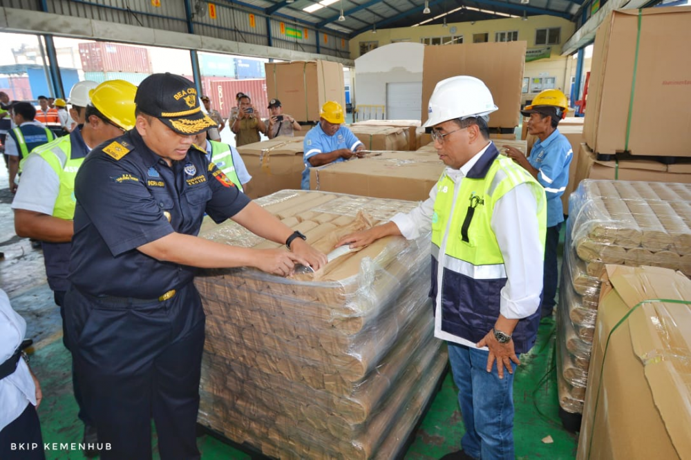 Menhub, Tahun Ini Pelayanan Petikemas di Tanjung Priok Diharapkan Meningkat Hingga 8 Juta TEUs