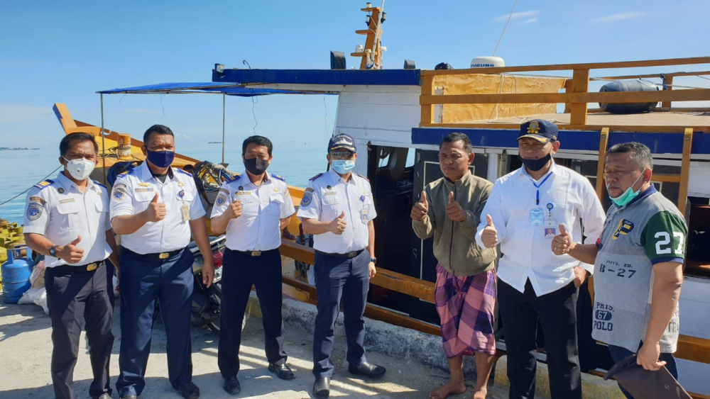 MASA ADAPTASI KEBIASAAN BARU, KEMENHUB MONITOR PENYELENGGARAAN TRANSPORTASI LAUT DI SULSEL DAN SULBAR