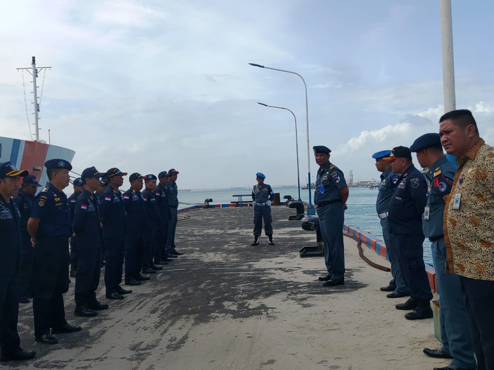 DUA KAPAL PATROLI KEMENHUB DIKERAHKAN BERGABUNG DENGAN TIM PATROLI PENGAMANAN LAUT DI NATUNA