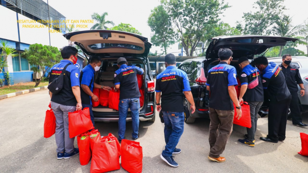PEDULI DAMPAK COVID-19, PANGKALAN PLP TANJUNG PRIOK DAN KOMUNITAS BATANG PERANTAUAN (KOBARAN) GELAR AKSI SOSIAL