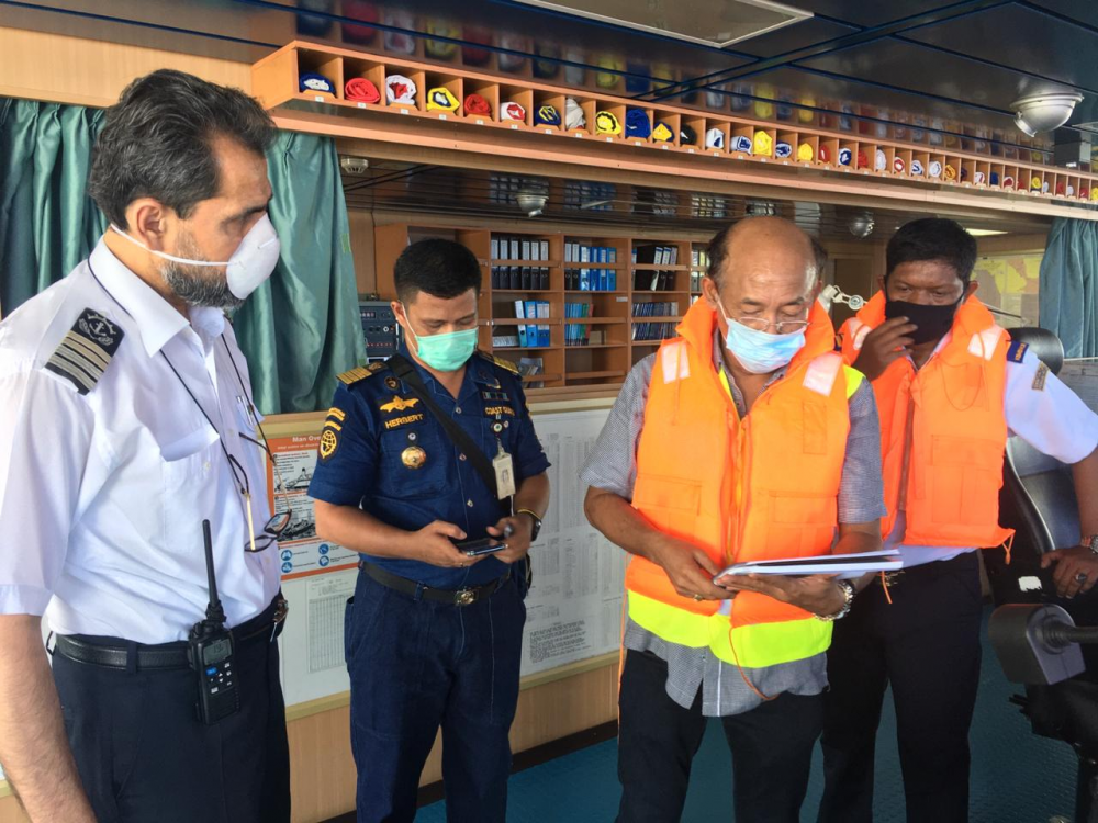 KSOP TANJUNG BALAI KARIMUN LAKUKAN PEMERIKSAAN AWAL MUSIBAH KANDASNYA KAPAL MV. SHARAZ DAN KM. SAMUDERA SAKTI I