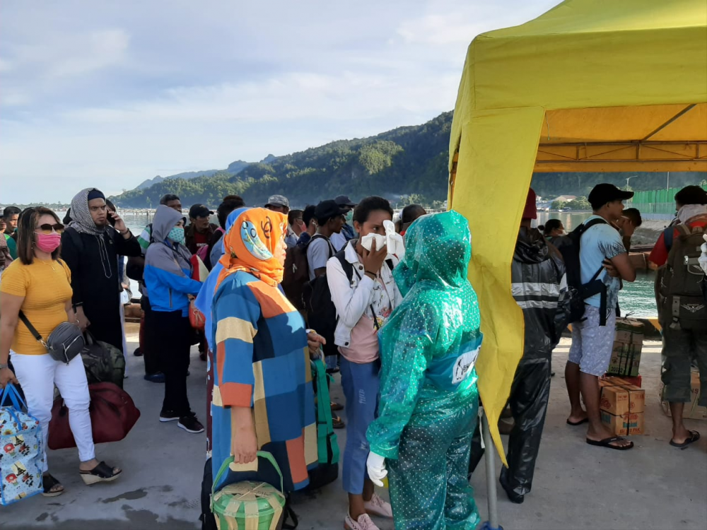CEGAH COVID-19 DI PAPUA BARAT, TRANSPORTASI LAUT DI PELABUHAN KAIMANA DITUTUP SEMENTARA