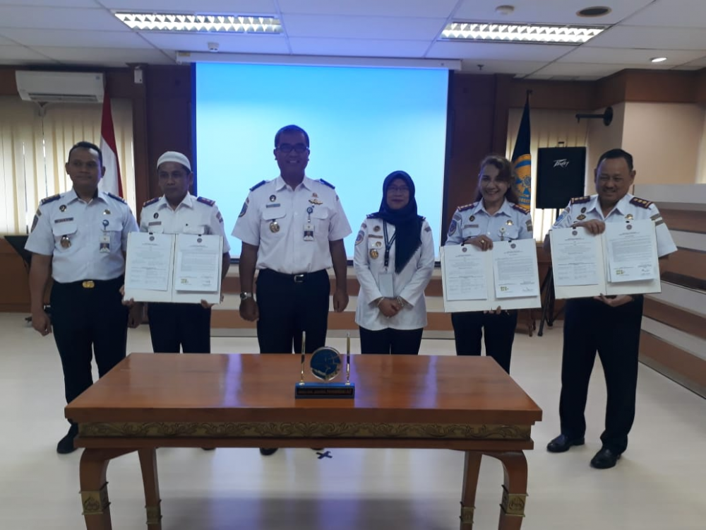 TINGKATKAN INTEGRITAS PELAYANAN ANGKUTAN LAUT PERINTIS, PENGELOLA ANGGARAN DITJEN HUBLA TANDATANGANI PAKTA INTEGRITAS