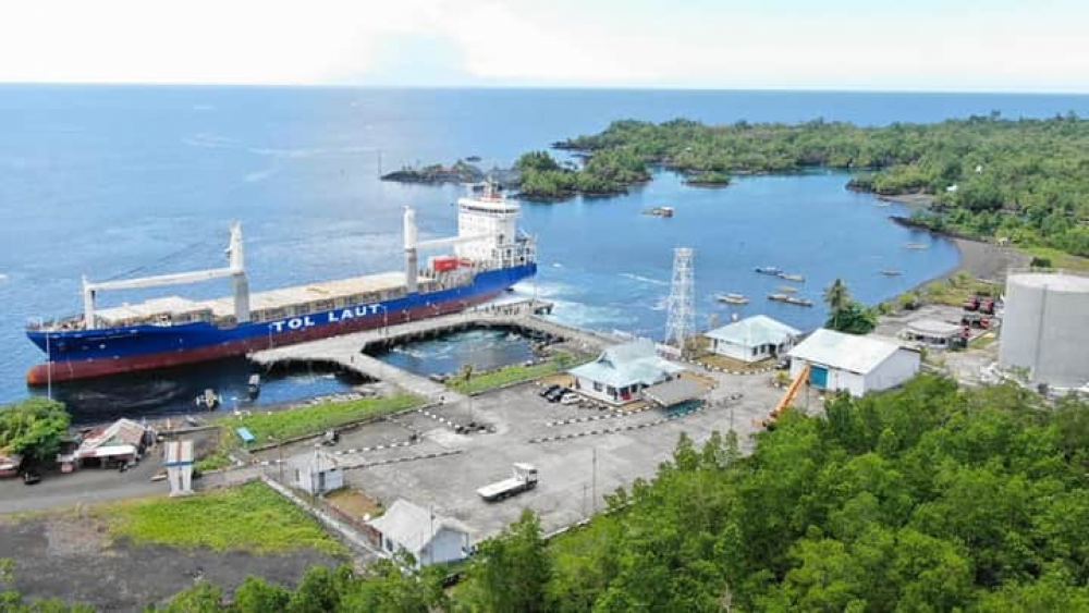PELAYARAN PERDANA TOL LAUT KODE TRAYEK T-10 DI PELABUHAN GALELA – HALMAHERA UTARA. UPP KELAS I TOBELO SAMBUT BAIK KAPAL KM LOGISTIK NUSANTARA 5