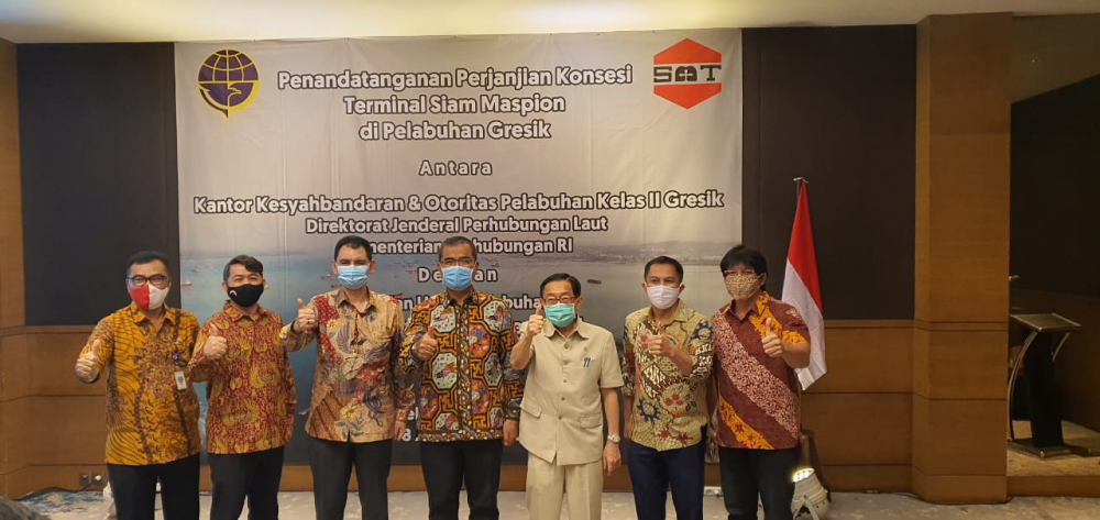 PT. SMT RESMI KELOLA TERMINAL SIAM MASPION DI PELABUHAN GRESIK