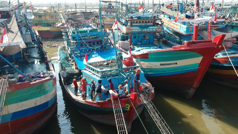 BERIKAN KEMUDAHAN DALAM PERIZINAN IMPLEMENTASI AIS, PAGUYUBAN NELAYAN APRESIASI KEMENHUB