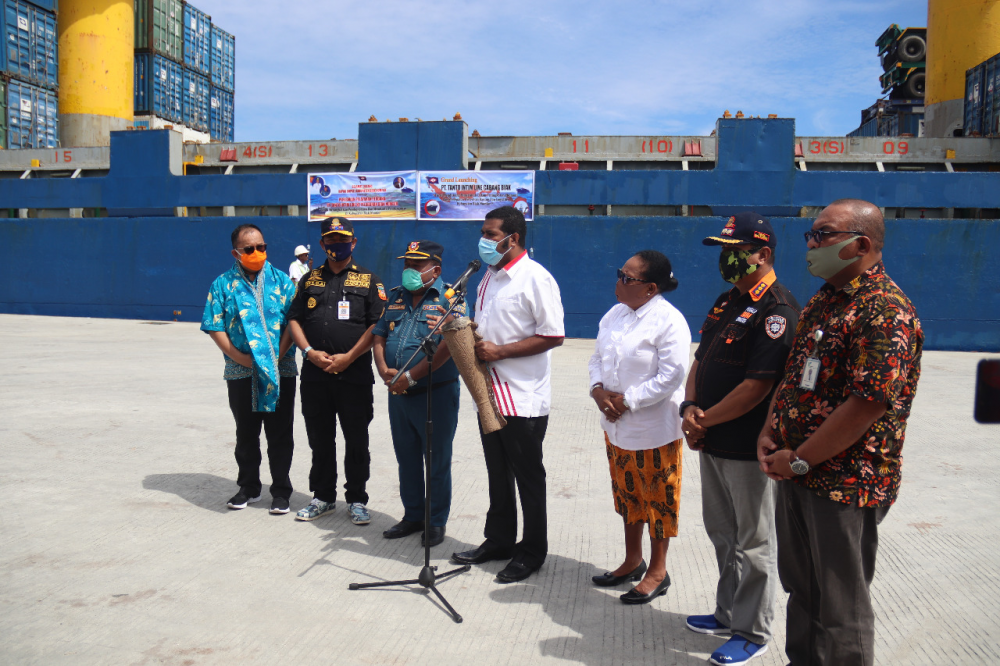KEMENHUB LEPAS PELAYARAN PERDANA KAPAL KARGO KM. TANTO LESTARI DI PELABUHAN BIAK