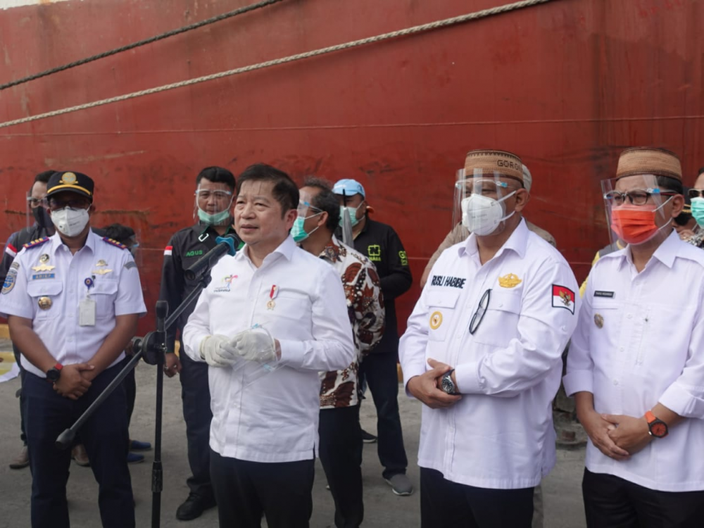 HUT RI KE 75, KEMENHUB OPTIMALKAN PELAYANAN KEPELABUHANAN DUKUNG KESUKSESAN EKSPOR 12.000 TON JAGUNG DAN 11.700 TON TETES TEBU KE PHILIPINA