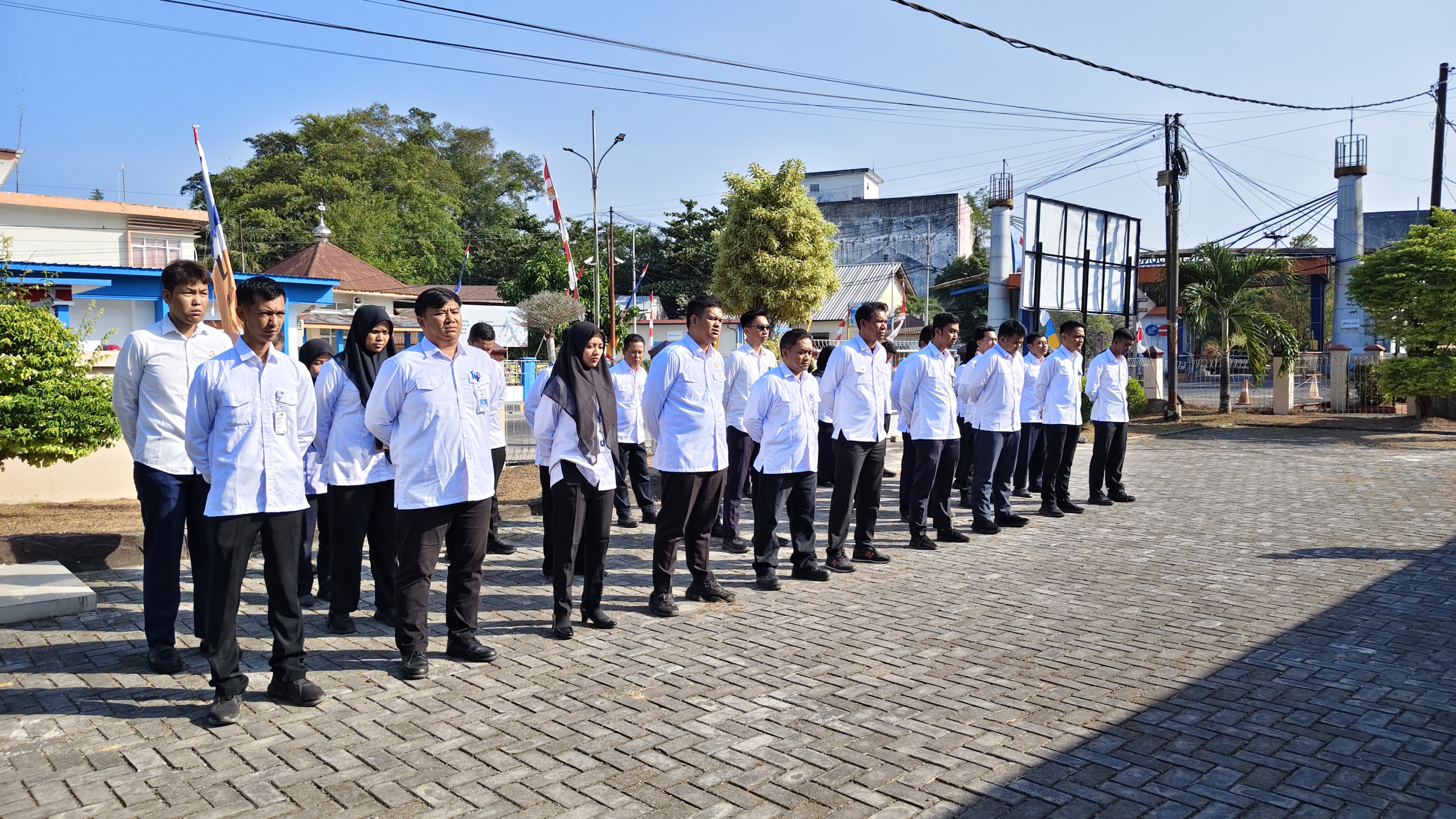 Perkuat Disiplin dan Profesionalisme, KSOP Kelas IV Tanjung Pandan Laksanakan Apel Pagi