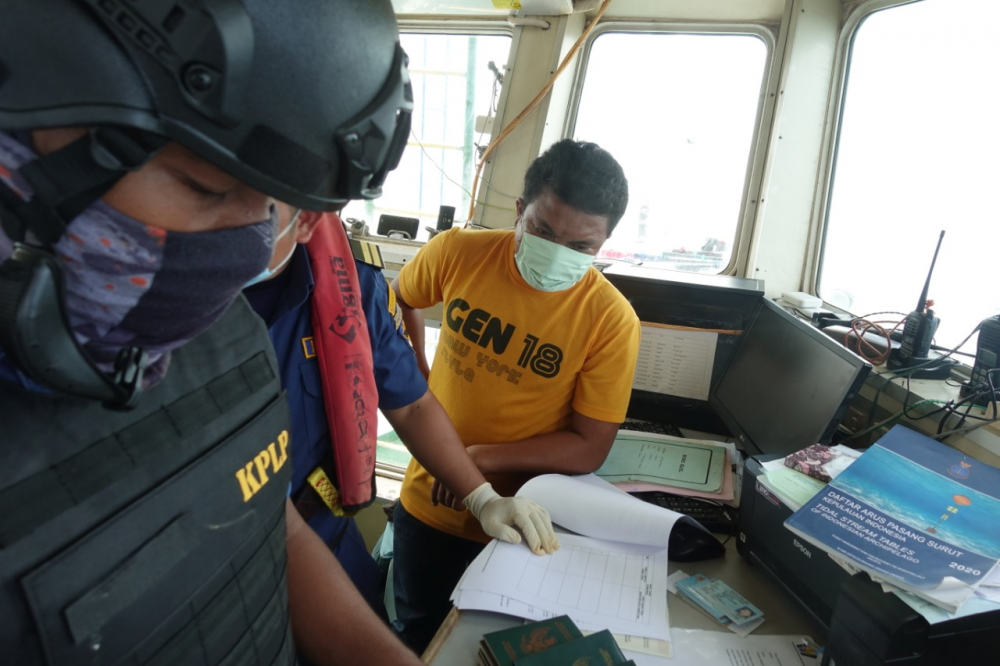 PENEGAKAN HUKUM DI LAUT, KEMENHUB TEGASKAN TIDAK ADA KOMPROMI ATAS PELANGGARAN KEPATUHAN TERHADAP KELAIKLAUTAN KAPAL