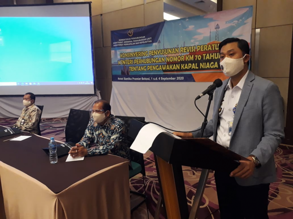 KEMENHUB SUSUN REVISI KM 70 Tahun 1998 TENTANG PENGAWAKAN KAPAL NIAGA