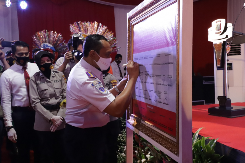 INSTANSI PEMERINTAH DAN STAKEHOLDER DI LINGKUNGAN PELABUHAN TANJUNG PRIOK BERKOMITMEN TINGKATKAN KOORDINASI DAN SINERGITAS HADAPI PANDEMI COVID-19