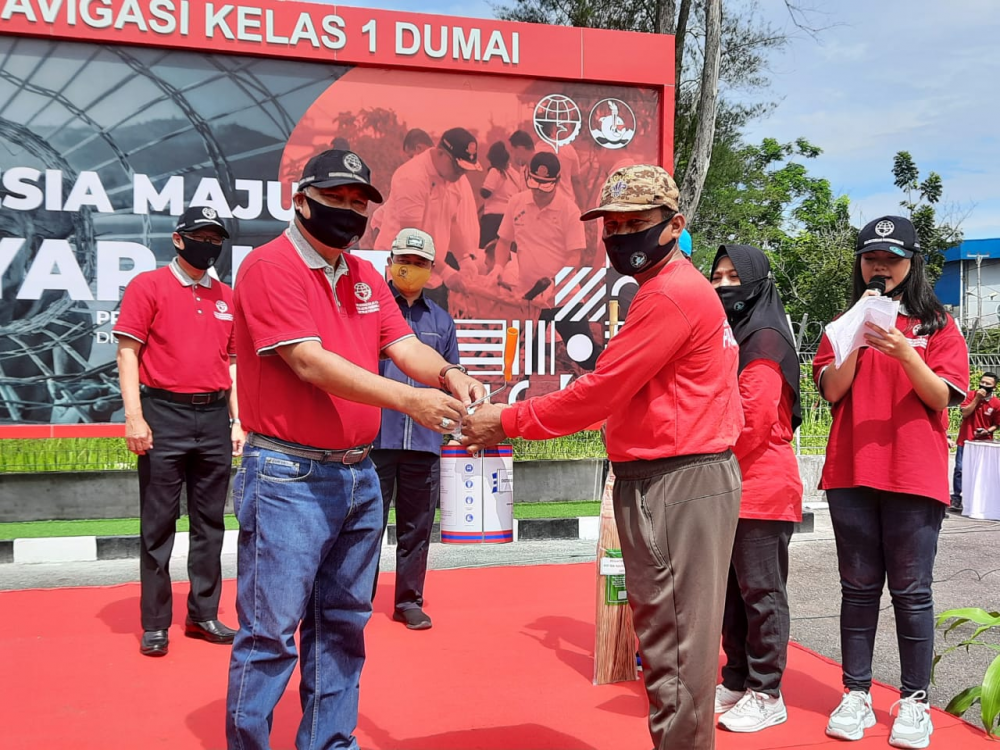 LIBATKAN RATUSAN MASYARAKAT, KEMENHUB GELAR PADAT KARYA DI DUMAI