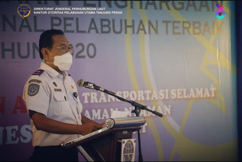 PERINGATI HARI PERHUBUNGAN NASIONAL 2020, OTORITAS PELABUHAN UTAMA TANJUNG PERAK BERI PENGHARGAAN 12 PERUSAHAAN TERBAIK