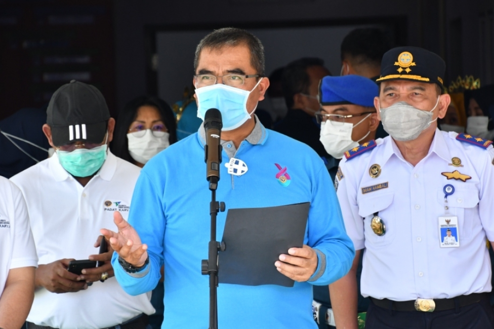 RANGKAIAN HARHUBNAS 2020, KEMENHUB GELAR PADAT KARYA DI LINGKUNGAN PELABUHAN MAKASSAR