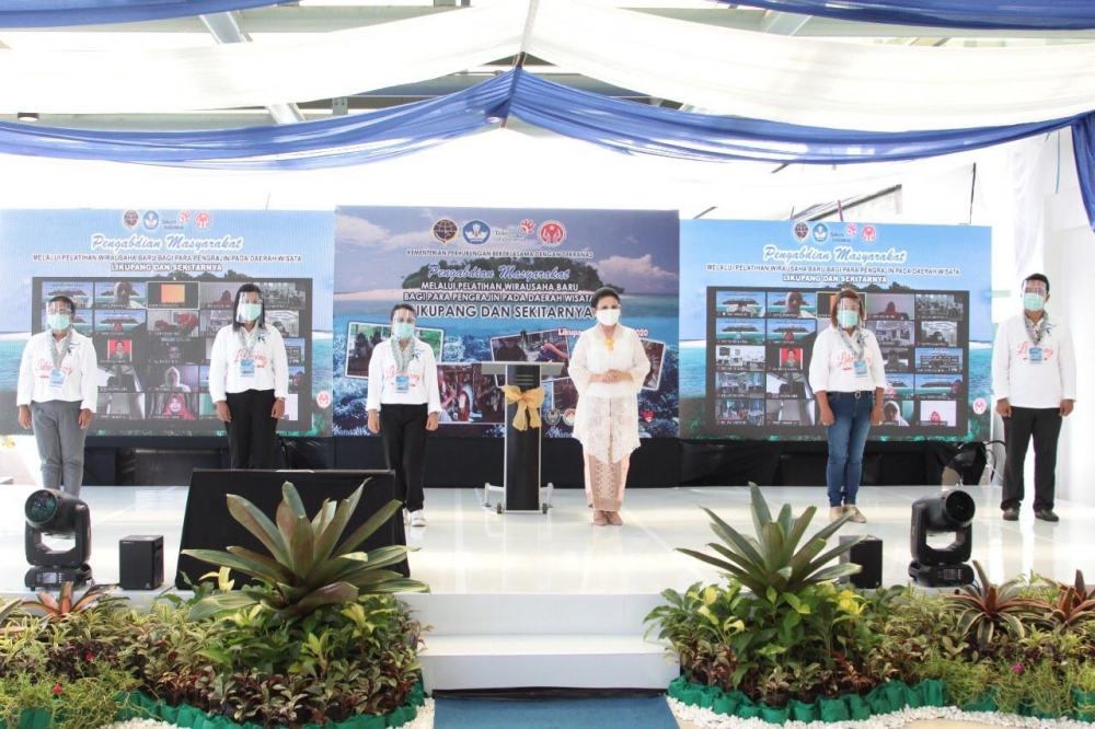 DORONG INOVASI DAN PRODUKTIVITAS, KEMENHUB DAN DEKRANAS GELAR PELATIHAN KERAJINAN RAKYAT DI WISATA SUPER PRIORITAS LIKUPANG