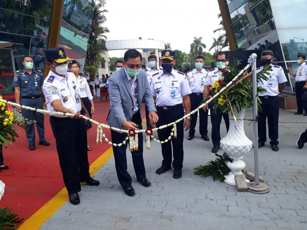 WUJUDKAN LAYANAN PRIMA KEPADA PENGGUNA JASA TRANSPORTASI LAUT, SYAHBANDAR TANJUNG PRIOK LUNCURKAN LAYANAN MOBIL KELILING