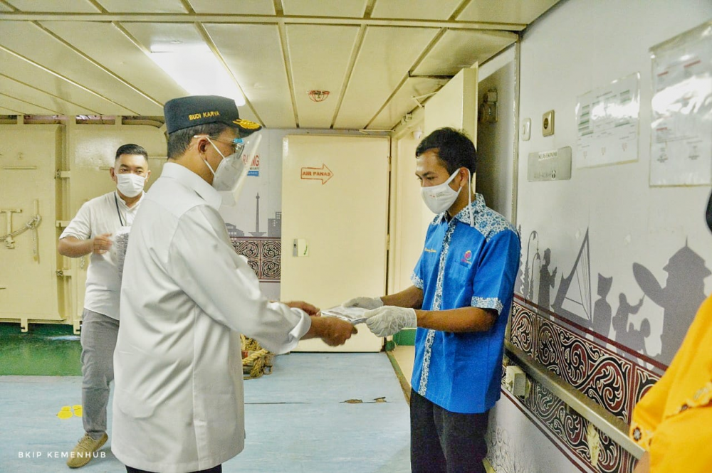 Terapkan Protokol Kesehatan Dengan Baik, Menhub Apresiasi Petugas Pelabuhan Tanjung Priok