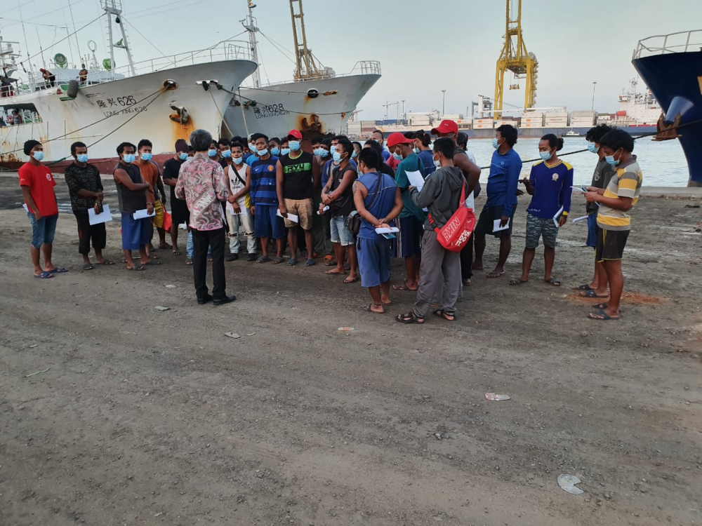 PEMERINTAH INDONESIA FASILITASI KEPULANGAN 13 ABK WNI DARI KAPAL CHINA LONG XING