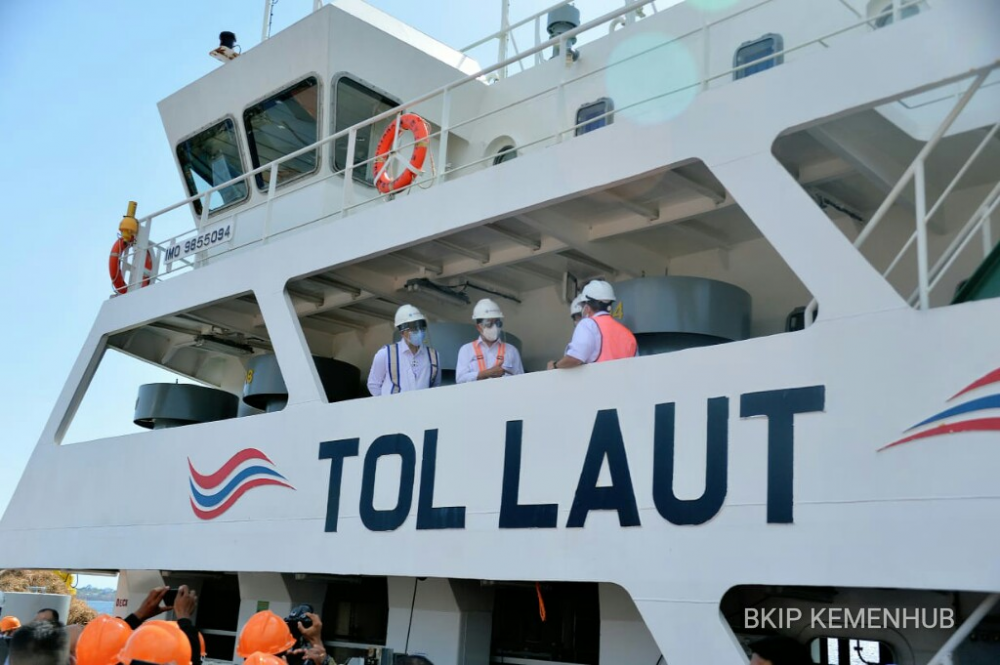KUNKER KE LABUAN BAJO DAN KUPANG, MENHUB CEK PENERAPAN PROTOKOL KESEHATAN DI BANDARA DAN PELABUHAN