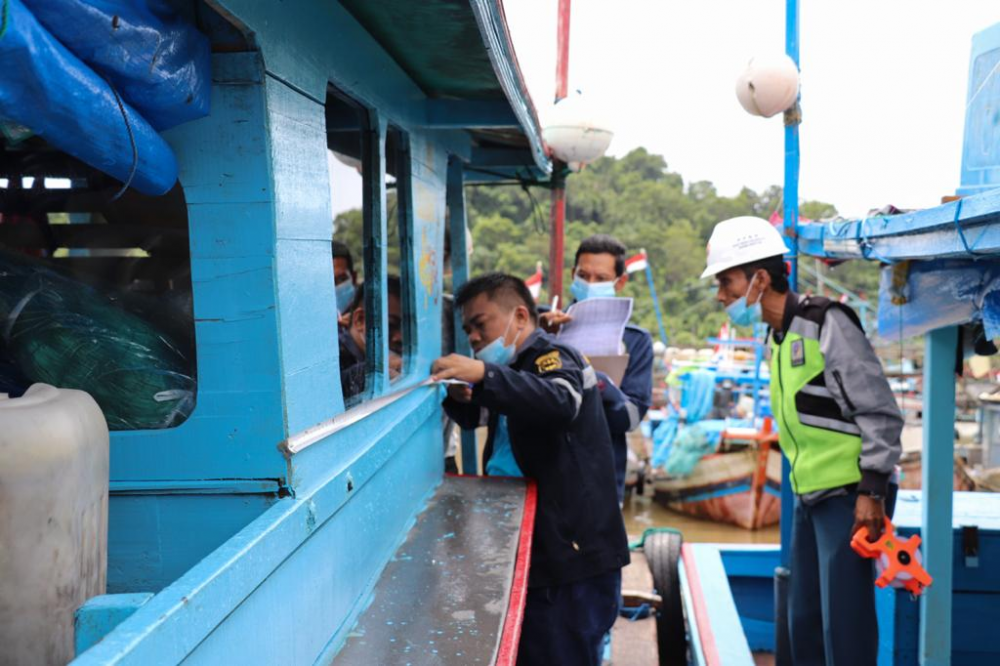 TINGKATKAN KESELAMATAN PELAYARAN, HINGGA NOVEMBER 2020 KEMENHUB TERBITKAN 69.464 PAS KECIL KAPAL TRADISIONAL DAN NELAYAN