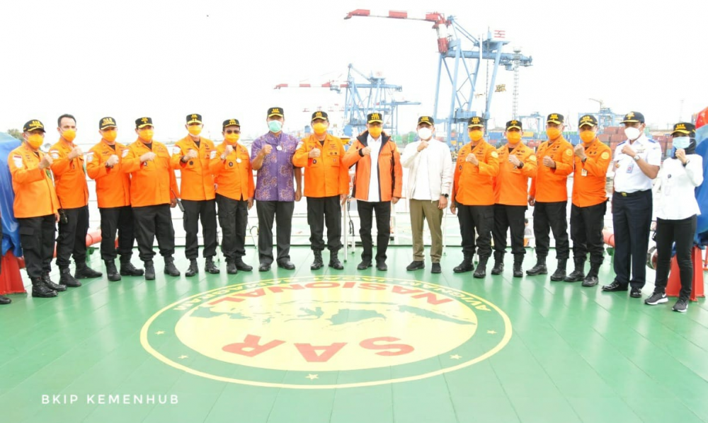 Tinjau Kapal Basarnas, Menhub Apresiasi Kesiapsiagaan Basarnas di Tengah Pandemi Covid-19