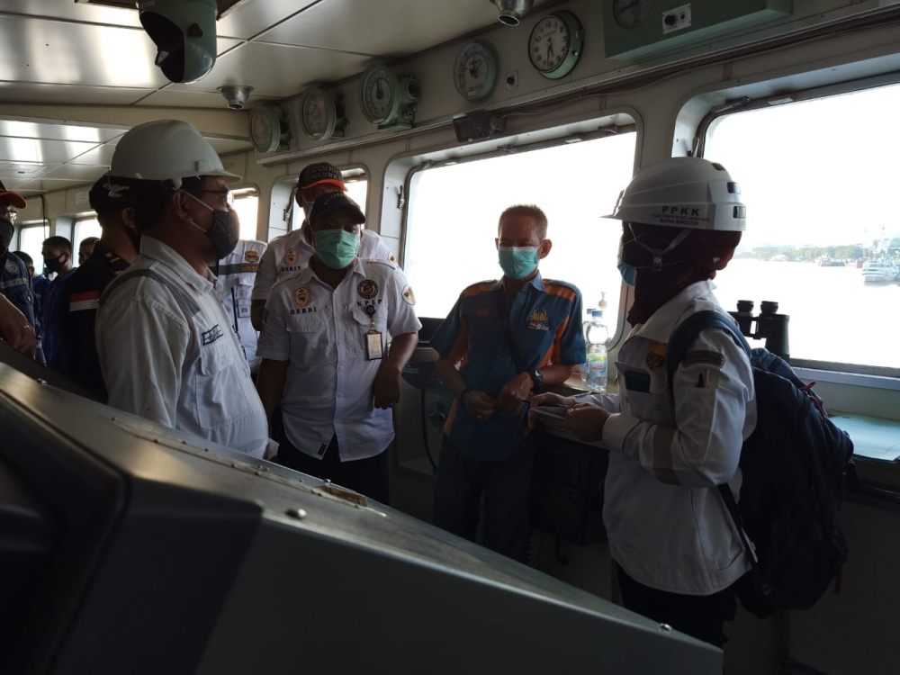 JELANG ANGKUTAN LAUT NATAL DAN TAHUN BARU 2021, KEMENHUB UJI PETIK KAPAL DI PELABUHAN SAMARINDA