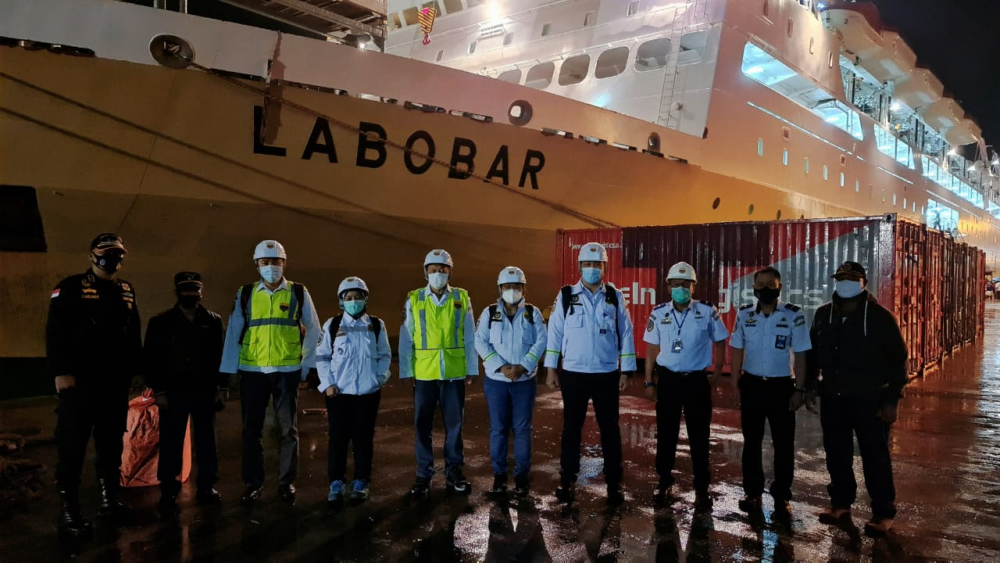 JELANG ANGKUTAN NATAL TAHUN 2020 DAN TAHUN BARU 2021, DITJEN HUBLA UJI PETIK KELAYAKAN KAPAL PENUMPANG DI PELABUHAN MANOKWARI