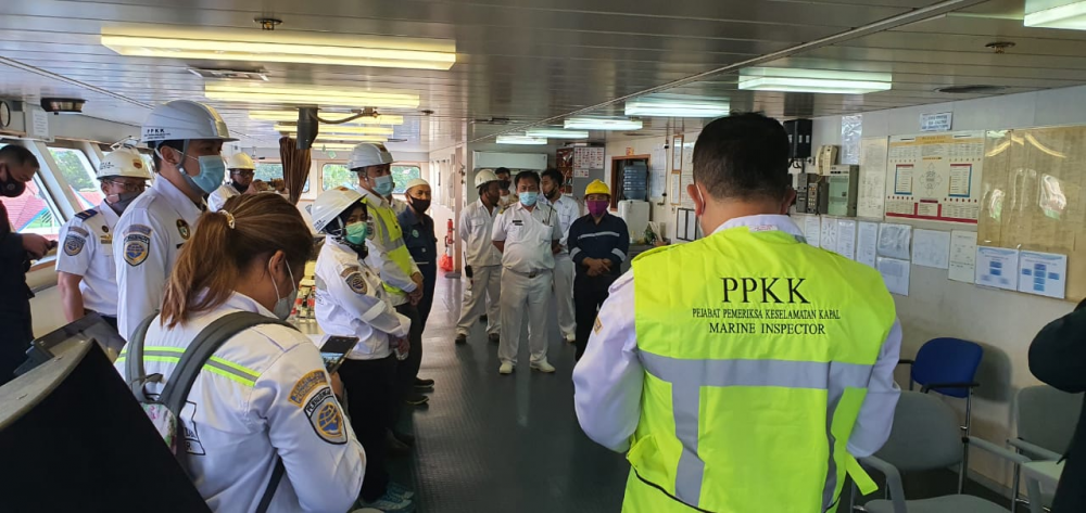 JELANG ANGKUTAN NATAL TAHUN 2020 DAN TAHUN BARU 2021, DITJEN HUBLA UJI PETIK KELAYAKAN KAPAL PENUMPANG DI PELABUHAN MANOKWARI